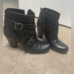 Women’s Shoes